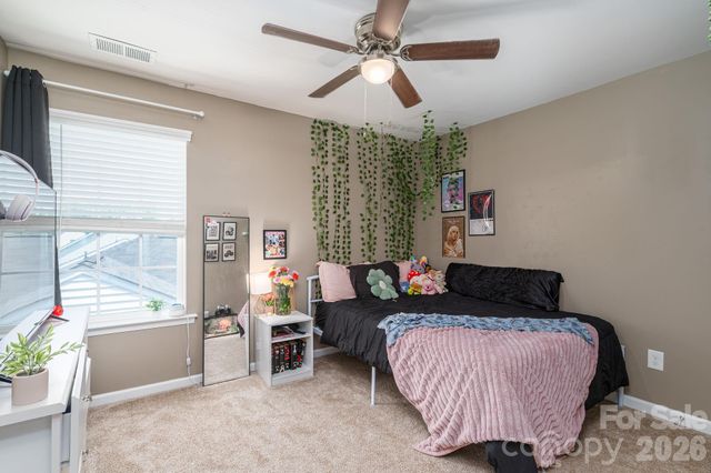 2643 Swamp Chestnut Oak Drive, Gastonia, NC 28056