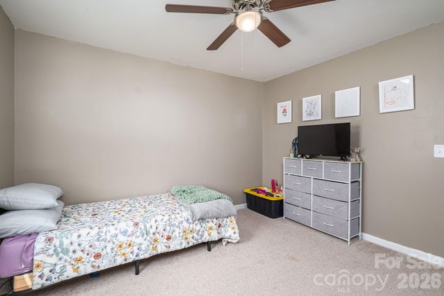 2643 Swamp Chestnut Oak Drive, Gastonia, NC 28056