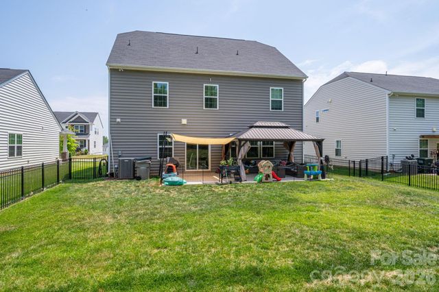 2643 Swamp Chestnut Oak Drive, Gastonia, NC 28056