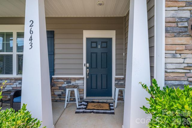 2643 Swamp Chestnut Oak Drive, Gastonia, NC 28056