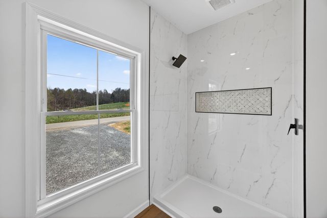 282 Dyer Ridge Rd, Baxter, TN 38544