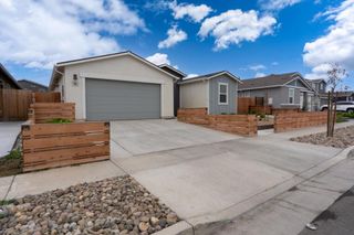 396 Broadstone Court, Los Banos, CA 93635