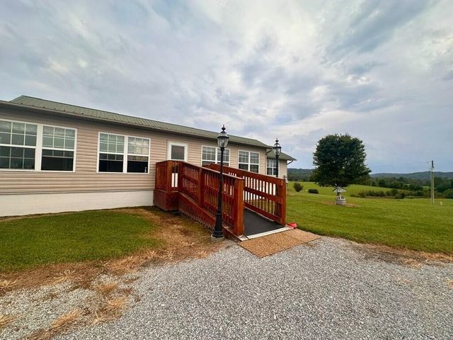 12343 Griffith Road, Pikeville, TN 37367