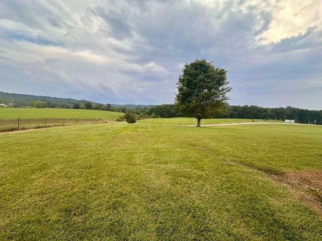 12343 Griffith Road, Pikeville, TN 37367