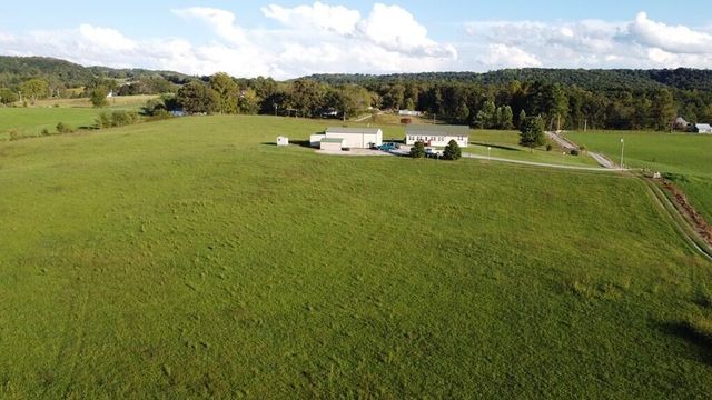 12343 Griffith Road, Pikeville, TN 37367