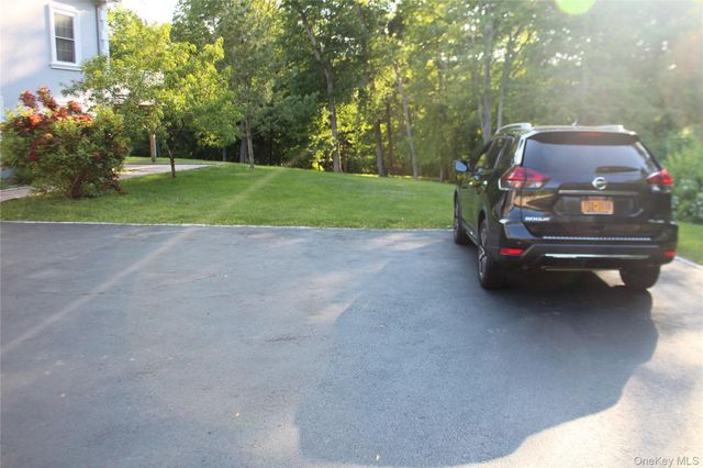 23 Primrose Street, Katonah, NY 10536