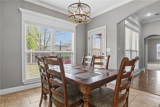 3907 W Mountain View Drive, Fayetteville, AR 72704