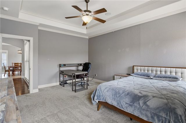 3907 W Mountain View Drive, Fayetteville, AR 72704