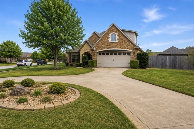 3907 W Mountain View Drive, Fayetteville, AR 72704
