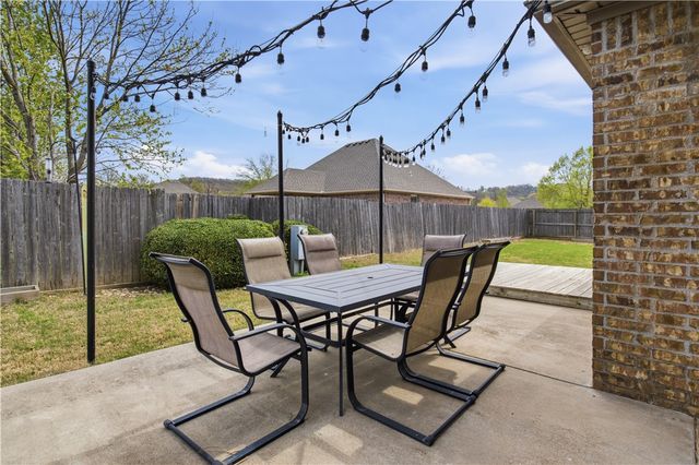 3907 W Mountain View Drive, Fayetteville, AR 72704
