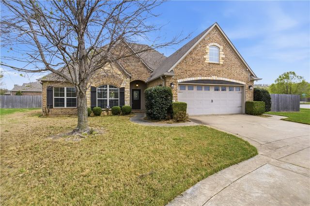 3907 W Mountain View Drive, Fayetteville, AR 72704