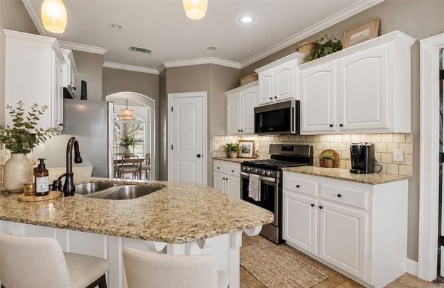 3907 W Mountain View Drive, Fayetteville, AR 72704