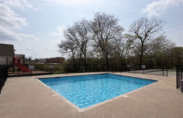 3907 W Mountain View Drive, Fayetteville, AR 72704