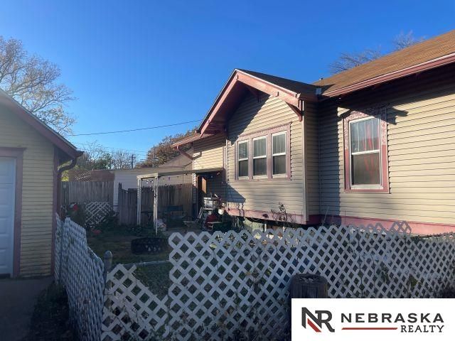 1627 S 9th Street, Lincoln, NE 68502