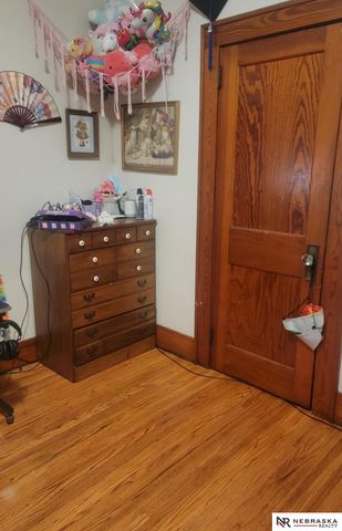 1627 S 9th Street, Lincoln, NE 68502