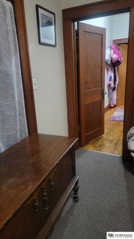 1627 S 9th Street, Lincoln, NE 68502