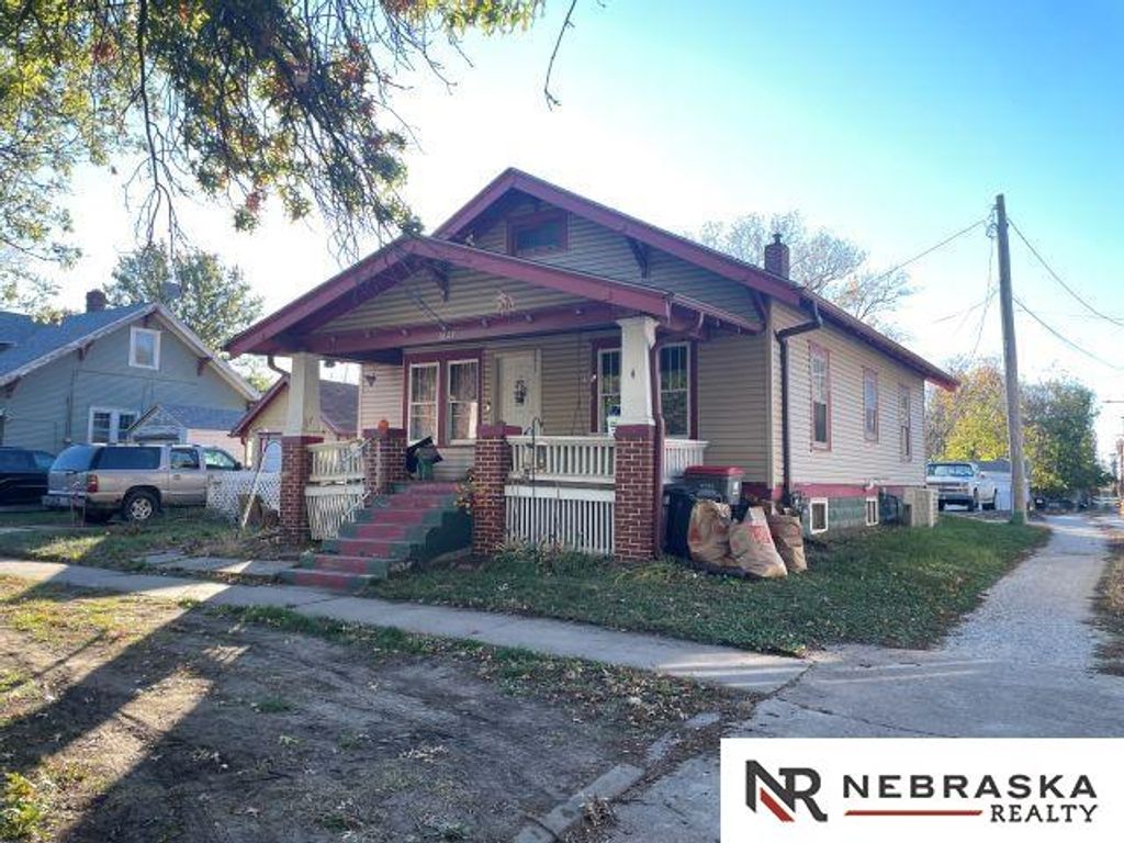 1627 S 9th Street, Lincoln, NE 68502