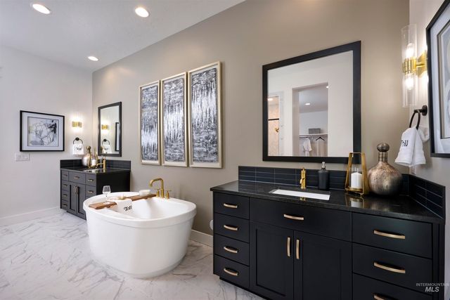 3370 N Del Sol Way, Star, ID 83669