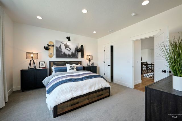 3370 N Del Sol Way, Star, ID 83669