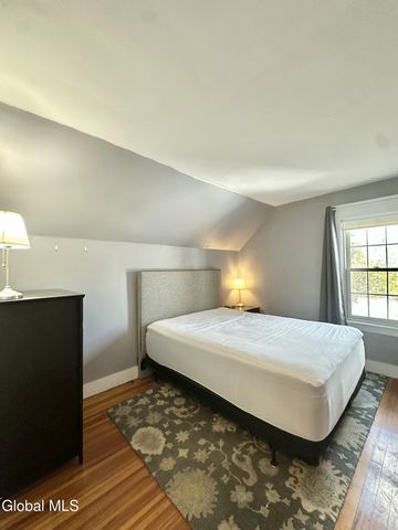 135 Western Parkway, Schenectady, NY 12304