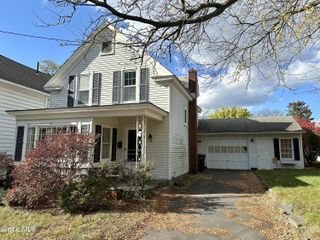 135 Western Parkway, Schenectady, NY 12304