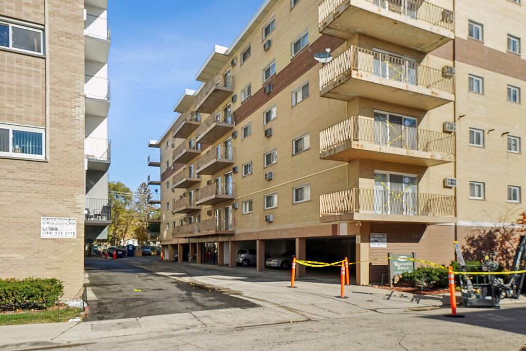 7443 Washington Street 307, Forest Park, IL 60130