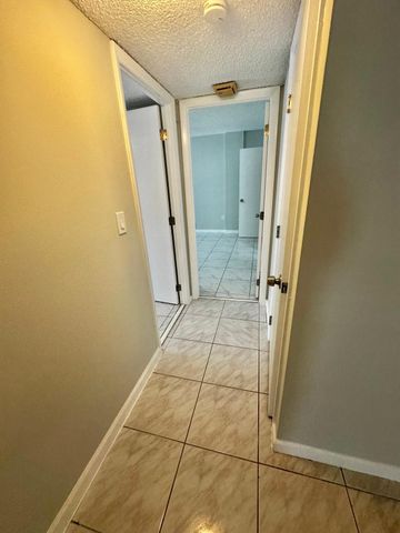 4158 Inverrary Drive 202, Lauderhill, FL 33319