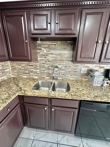 4158 Inverrary Drive 202, Lauderhill, FL 33319