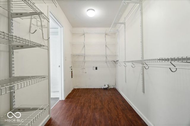 9932 Parkshore Drive, Fishers, IN 46038