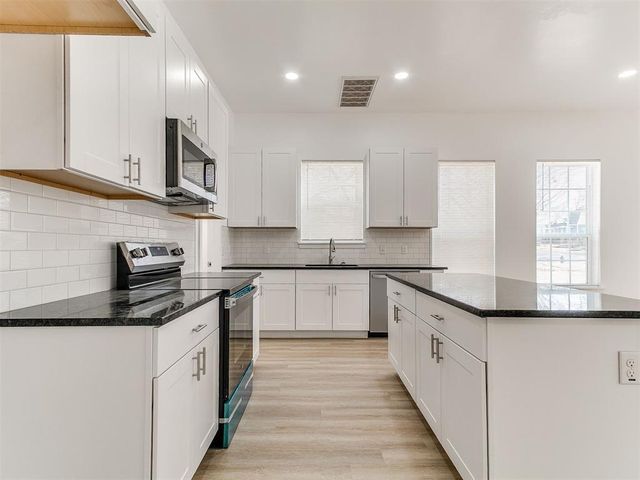 624 E Harrison Avenue, Guthrie, OK 73044