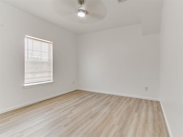 624 E Harrison Avenue, Guthrie, OK 73044