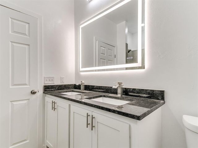 624 E Harrison Avenue, Guthrie, OK 73044