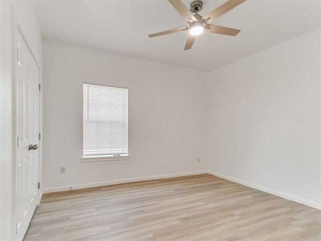 624 E Harrison Avenue, Guthrie, OK 73044