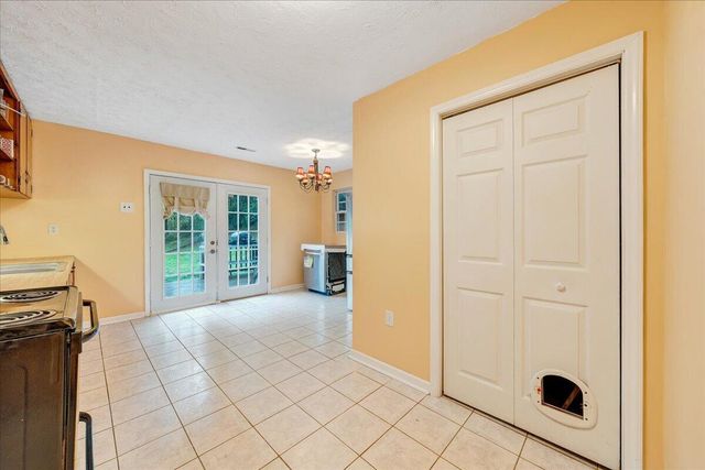 112 Shawsville Pike NE, Check, VA 24072