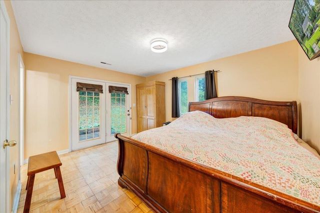 112 Shawsville Pike NE, Check, VA 24072