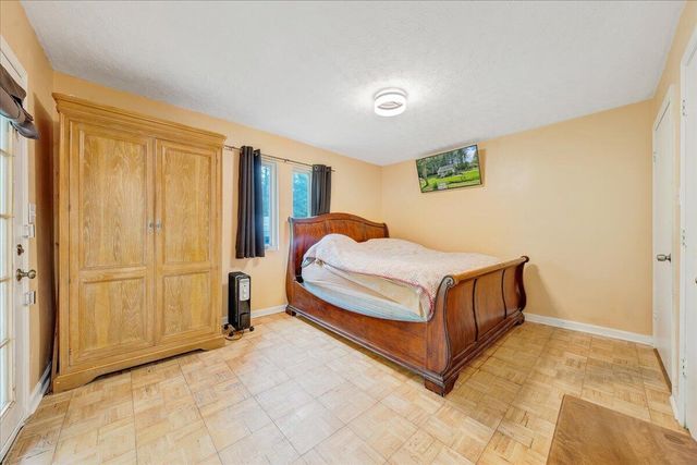 112 Shawsville Pike NE, Check, VA 24072