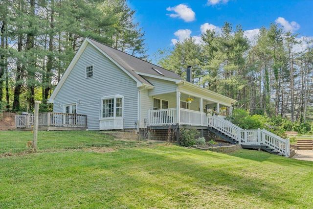112 Shawsville Pike NE, Check, VA 24072