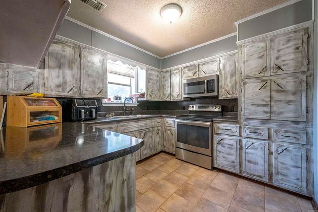 749 Molly Lane, Newark, AR 72562