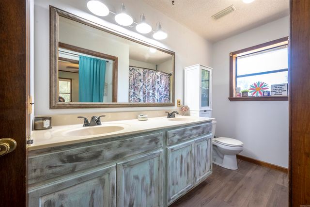 749 Molly Lane, Newark, AR 72562