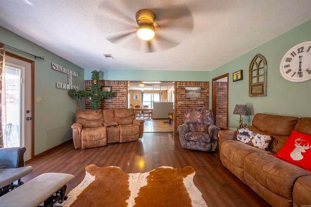 749 Molly Lane, Newark, AR 72562