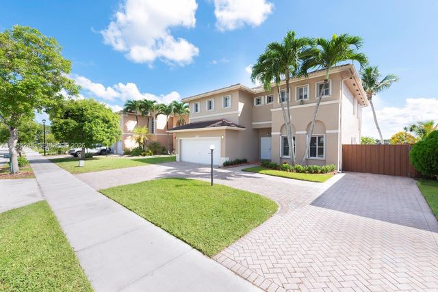 13116 SW 136th Ter, Miami, FL 33186