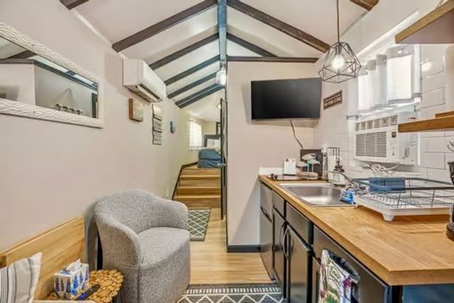 2013 Bedford Ct, Weatherford, TX 76087