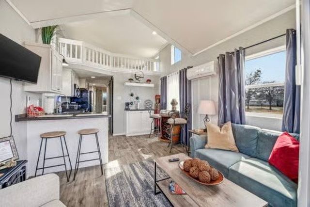 2013 Bedford Ct, Weatherford, TX 76087