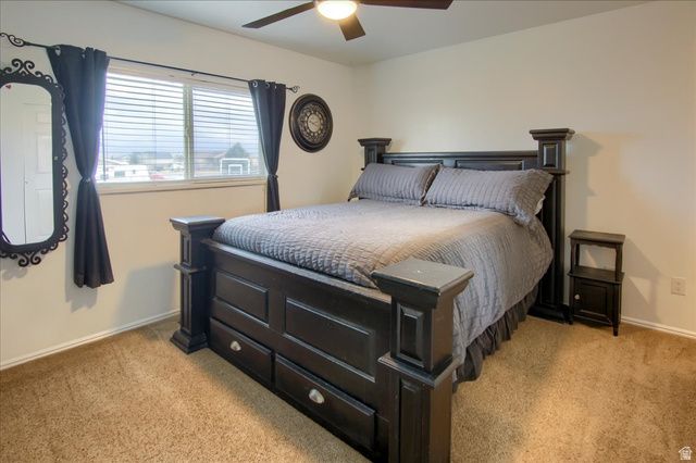 6242 W 5950 S, Hooper, UT 84315