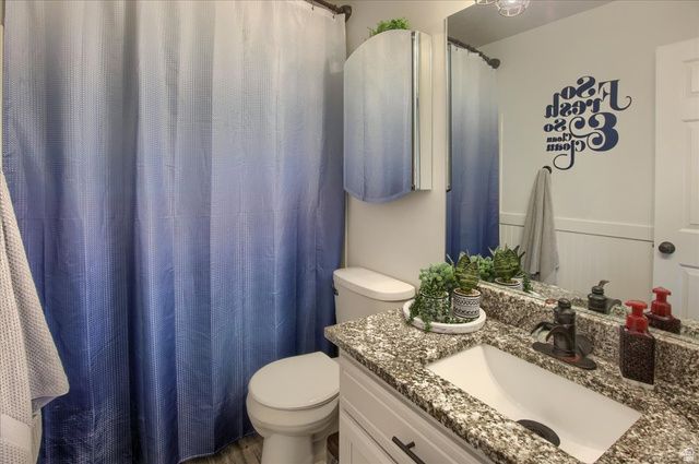 6242 W 5950 S, Hooper, UT 84315