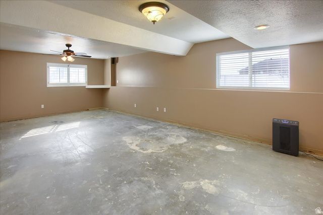 6242 W 5950 S, Hooper, UT 84315