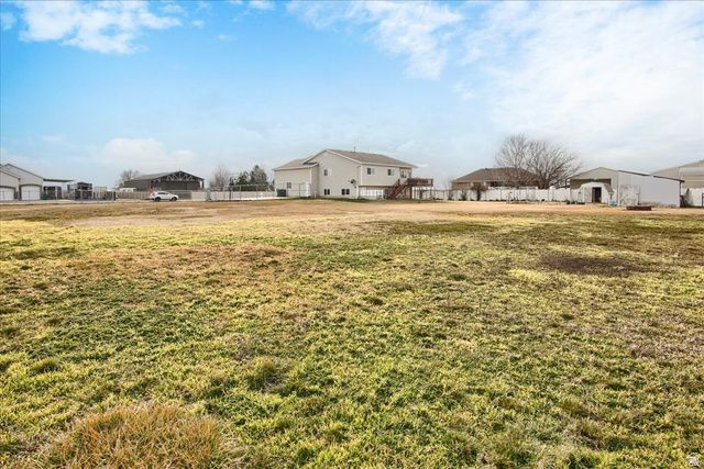 6242 W 5950 S, Hooper, UT 84315