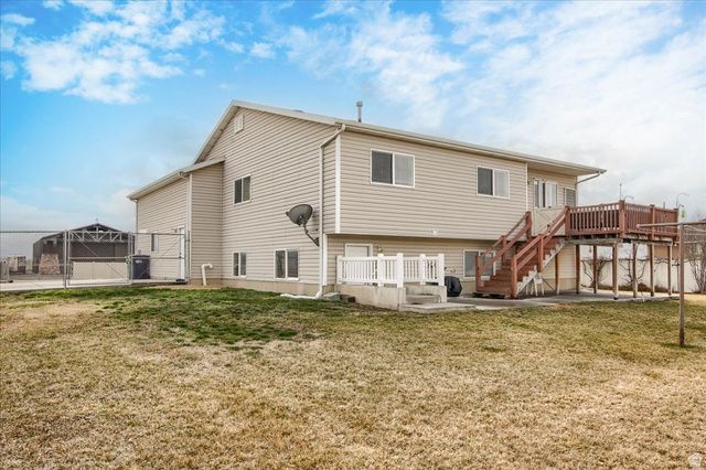 6242 W 5950 S, Hooper, UT 84315