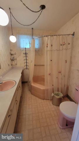 600 PARKVIEW RD, Lykens, PA 17048