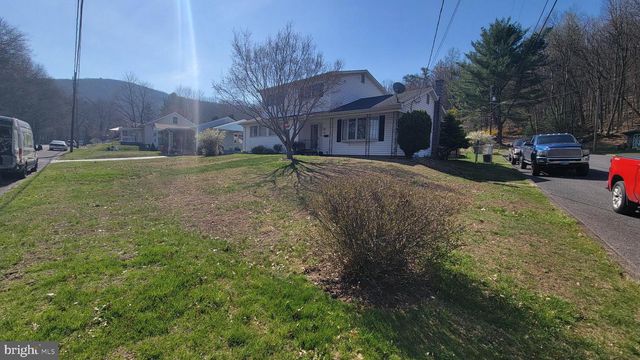 600 PARKVIEW RD, Lykens, PA 17048